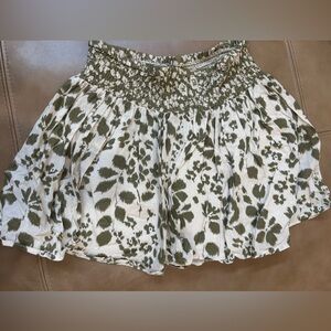 Old Navy Green and White Smocked Skirt